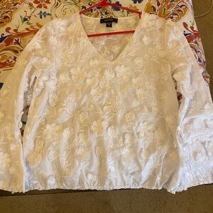 Karen Kane White floral Size Small blouse